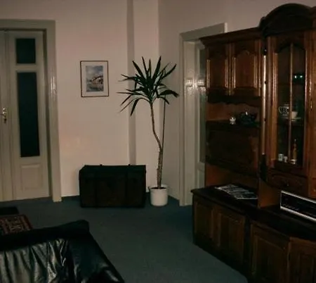 Hotel-pension Koenigswald بيت ضيافة