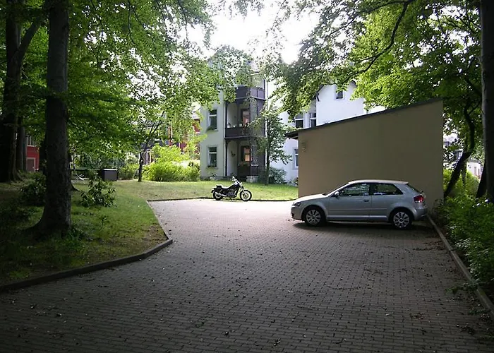 Guest house Hotel-pension Koenigswald 4*